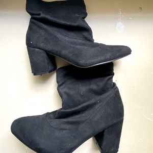 BLACK ANKLE VEGAN BOOTS, SIZE 7 WOMENS